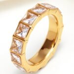 Gold - Inlaid Square Clear - Diamond Ring - Stylish and Luxurious Jewelry | N001999JB
