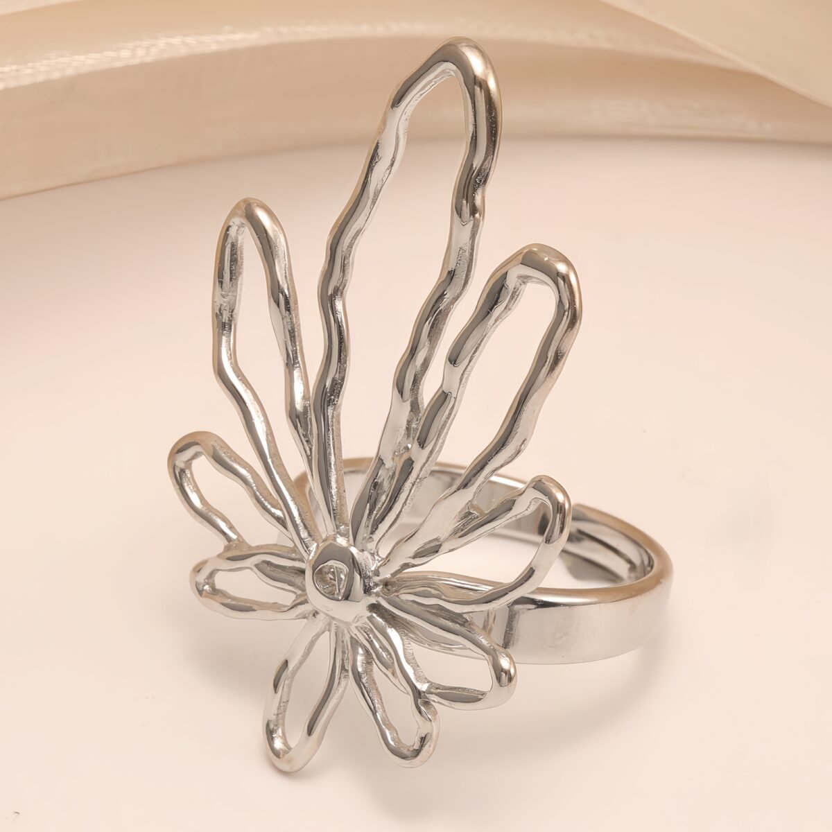 Bohemian Style Daisy - inspired Stainless Steel Women's Ring丨G005898 - Image 4