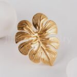 24K Gold-Plated Stainless Steel Heart Design Unique Women's Ring - Image 11
