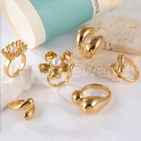 24K Gold PVD Stainless Steel Titanium Pearl Blossom Women's Ring