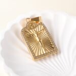 24K gold-plated stainless steel pendant, non-allergenic and non-fading - Image 2