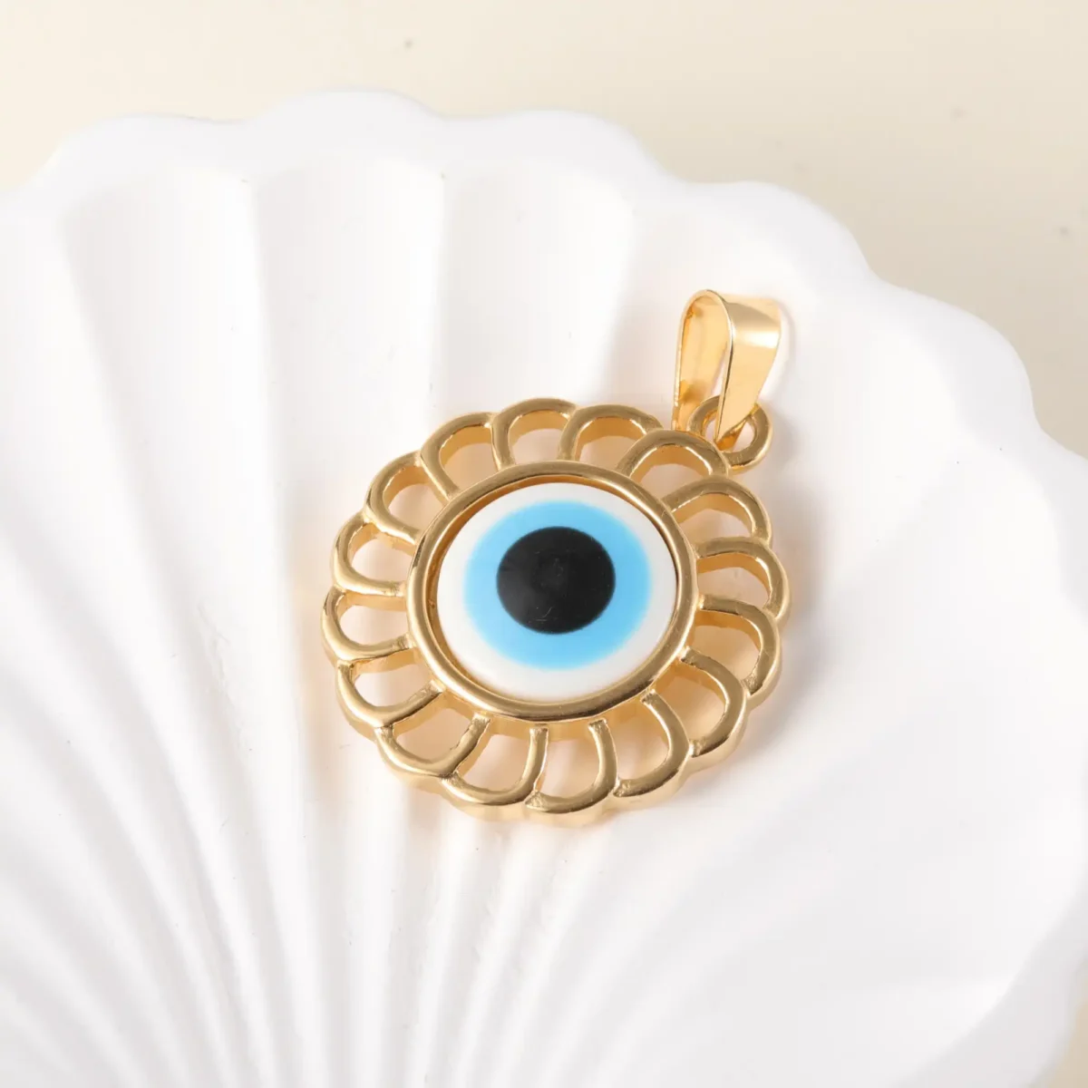 24K gold-plated stainless steel pendant, non-allergenic and non-fading Series One - Image 3