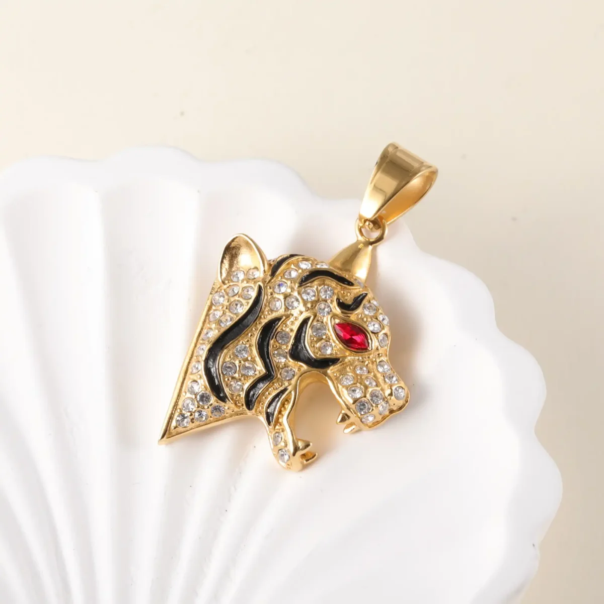 24K gold-plated stainless steel pendant, non-allergenic and non-fading Series One - Image 9