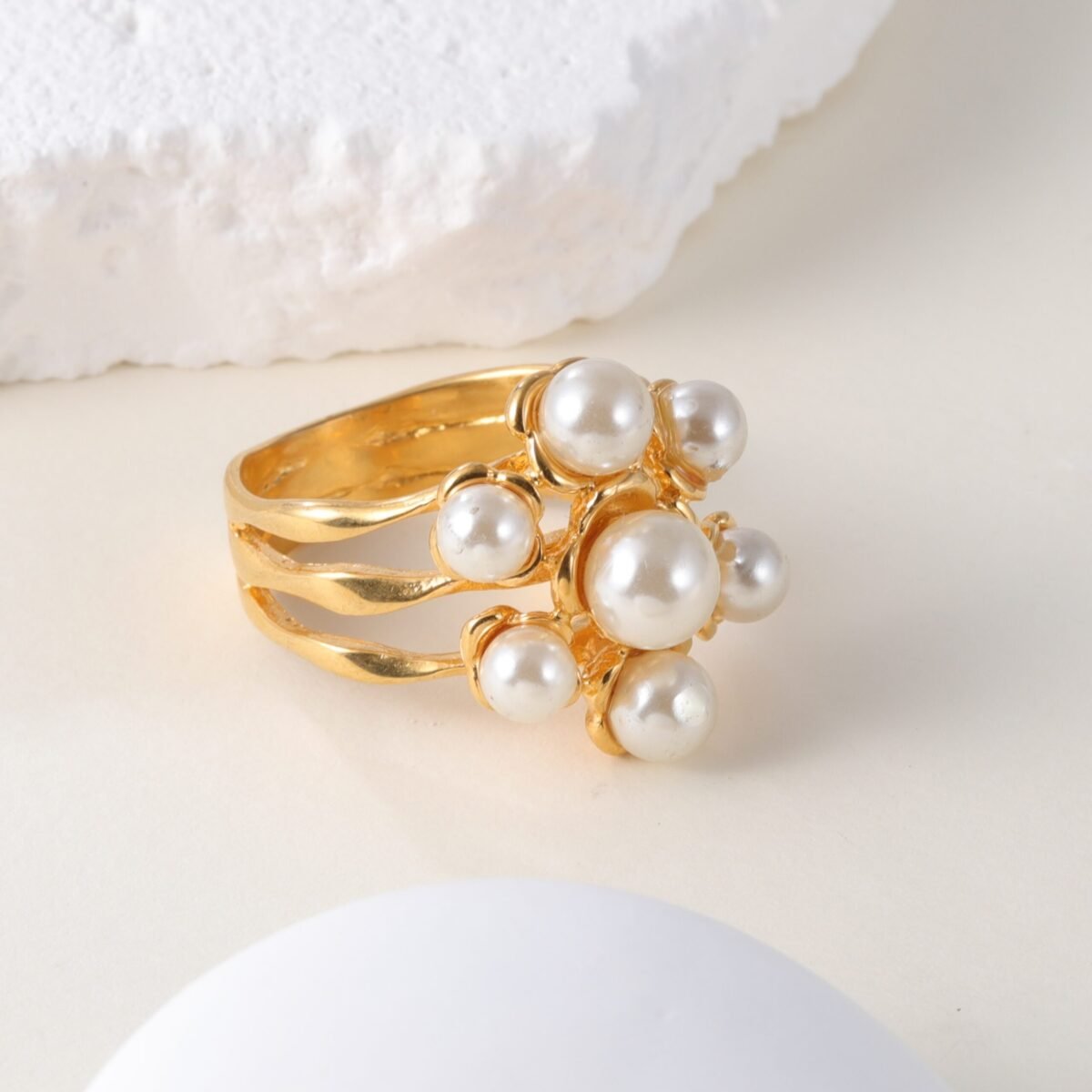 Floral Pearl Design Stainless Steel Women's Ring丨K003672 - Image 3