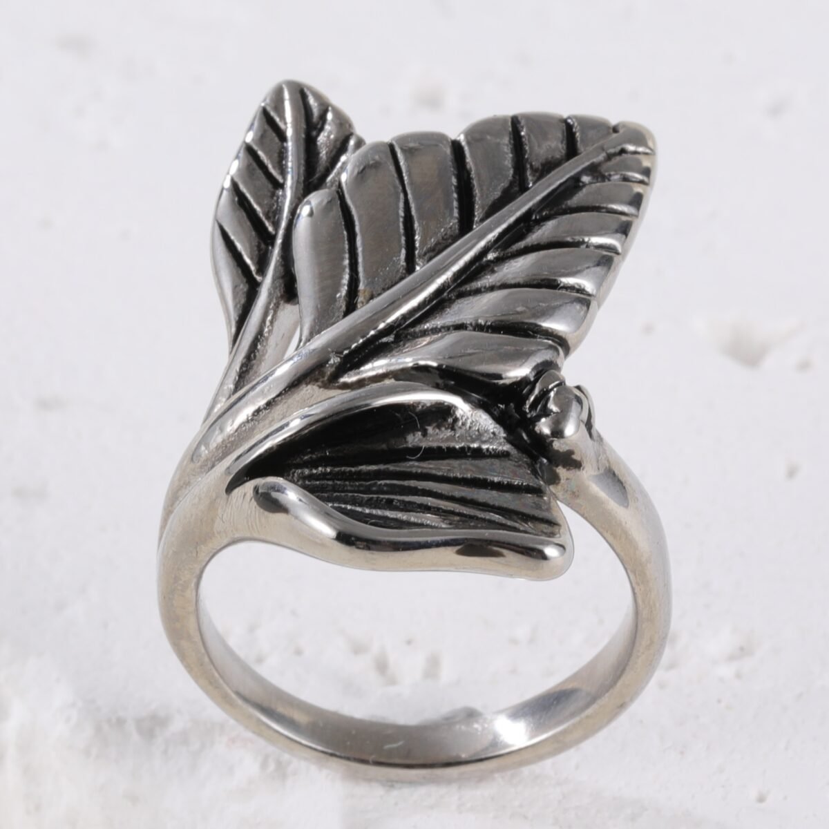 Simple Natural Leaf Silver Stainless Steel Women's Ring丨K07151 - Image 3