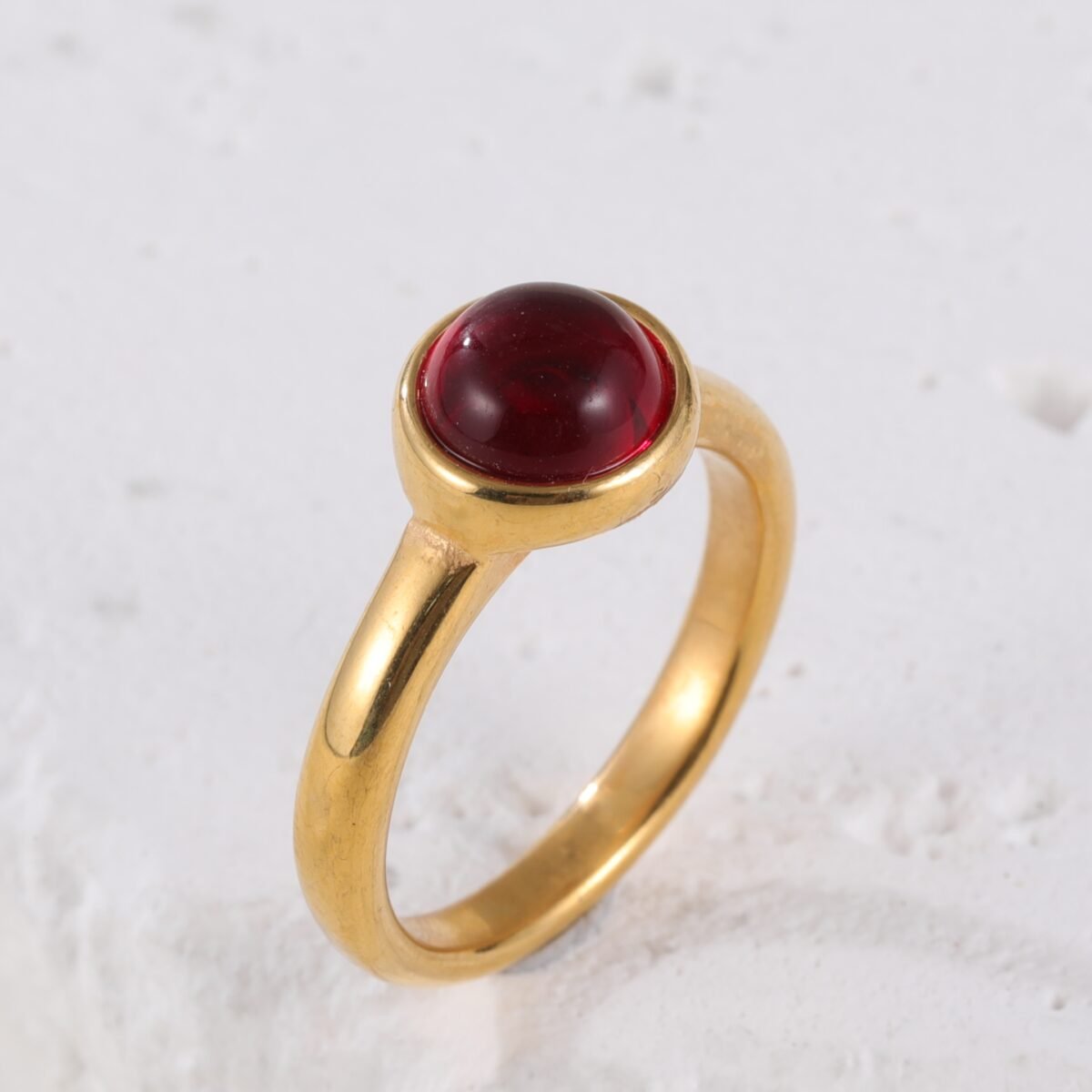 Simple inlaid red round gemstone stainless steel women's ringحN00566 - Image 4