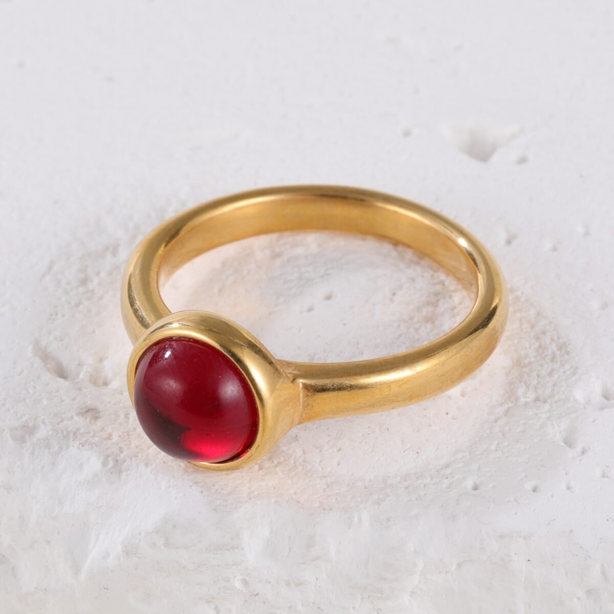 Simple inlaid red round gemstone stainless steel women's ringحN00566 - Image 2