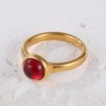 Simple inlaid red round gemstone stainless steel women's ringحN00566 - Image 2