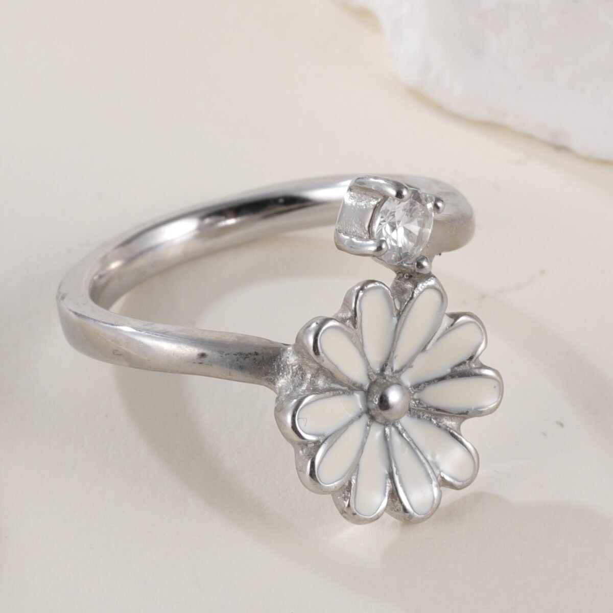White Chick Chrysanthemum Petals Inlaid With Diamonds Us#4 Ultra-Small Stainless Steel Women's Ring丨K0784 - Image 3