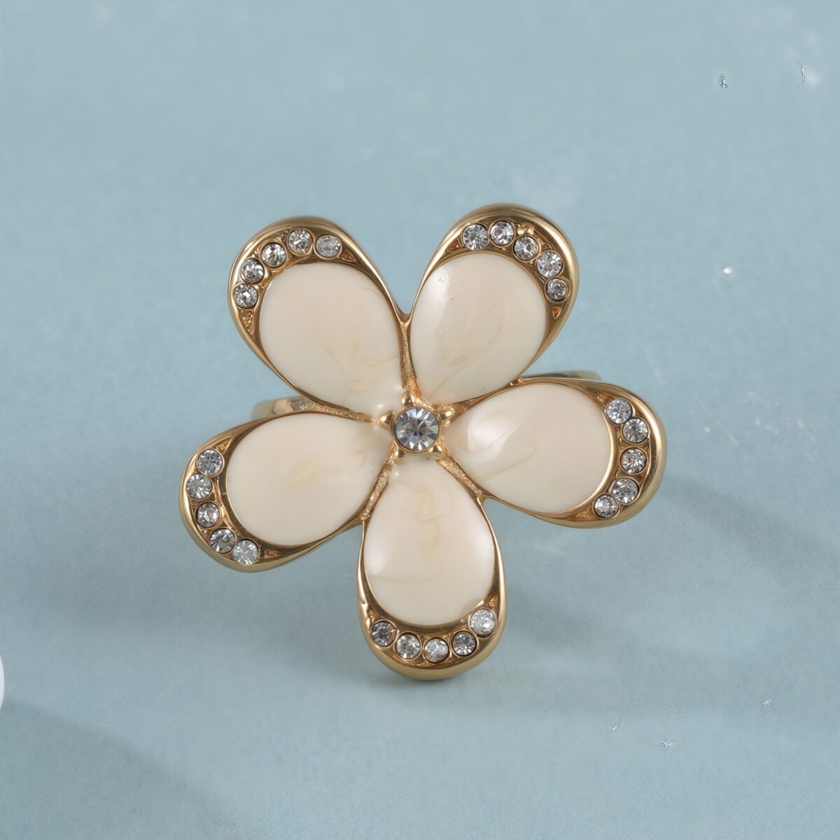 Fashion Flower Creative Design Diamond-Encrusted Stainless Steel Women's Ring丨C-310J - Image 4