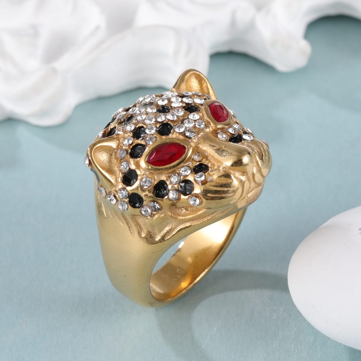Panther Head Shining Hip Hop Inlaid Red And Black Brick Design Gold Stainless Steel Ring丨G00981 - Image 4