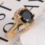 Elegant Gold Diamond-Encrusted Gemstones Stainless Steel Women's Ring丨PL122J - Image 6