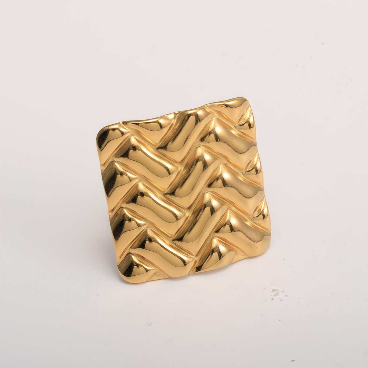 18K Gold Tone Stainless Steel Woven Pattern Square Ring for Women丨G005241 - Image 3
