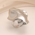 Artistic Style Wavy Stainless Steel Women's Ring丨G005540 - Image 4