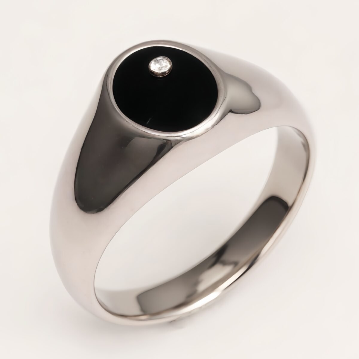 Classic Metal Black - Circle Ring - Trendy Unisex Accessory | QIDZ-1 - Image 2