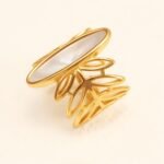 Geometric Hollow Mother - of - Pearl Ring, Fashion Women's Niche Design Gold Ring | WF-1041J - Image 3