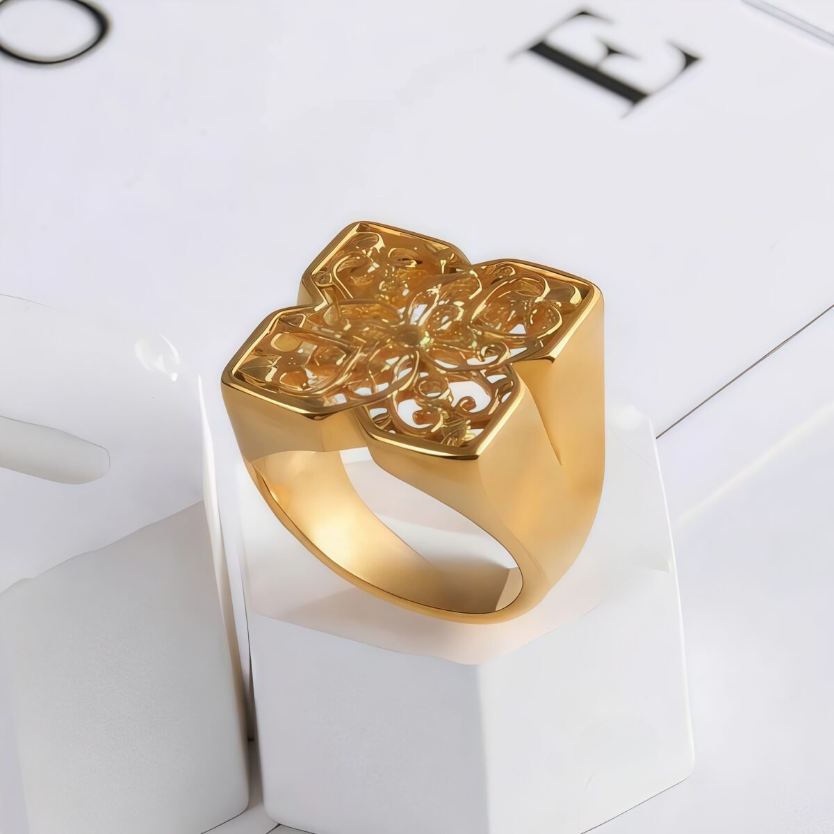 Women's Luxury Gold Wide Floral Ring | G003992 - Image 2