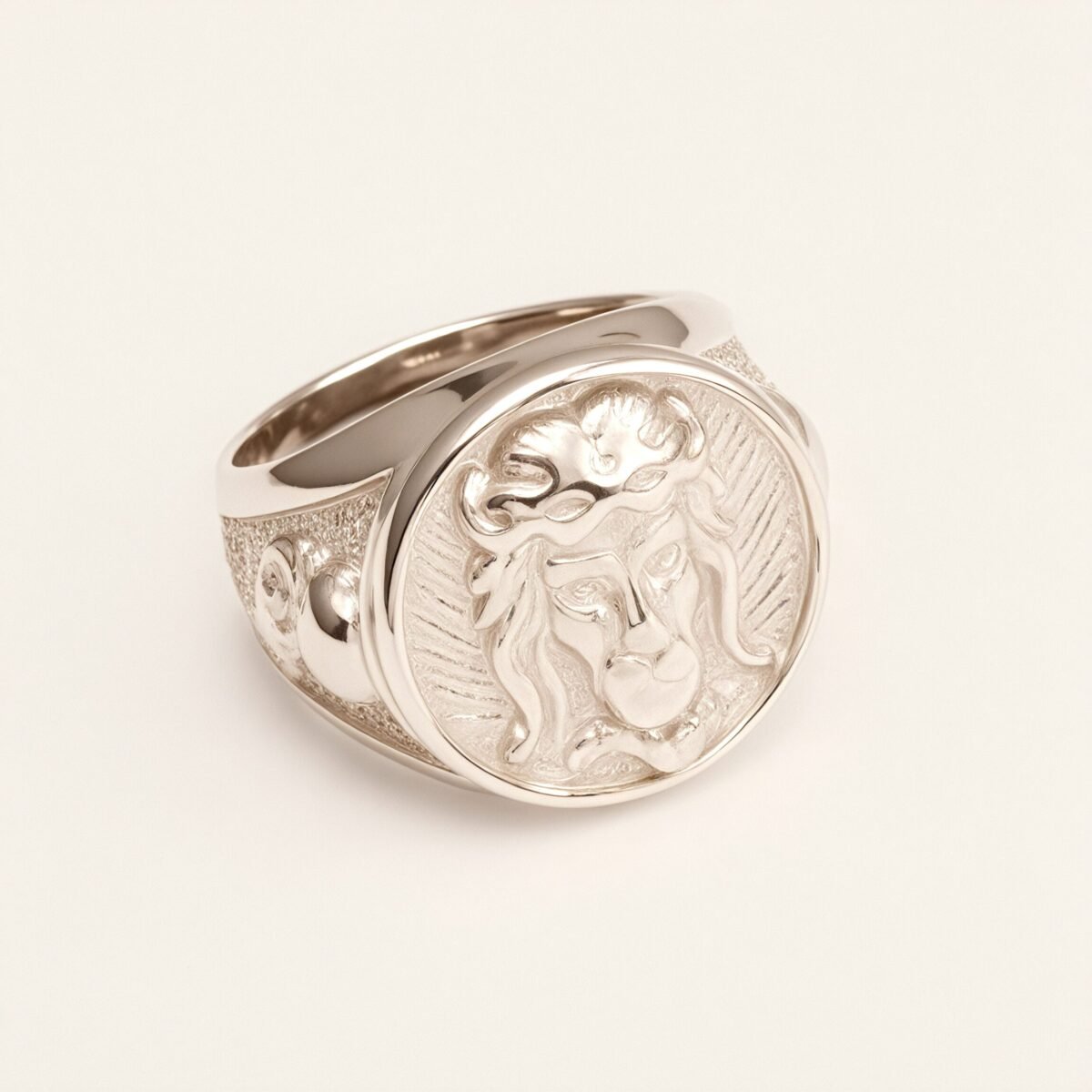 Vintage Portrait - Engraved Rings, Gold & Silver Unisex Statement Jewelry | G00620 - Image 6