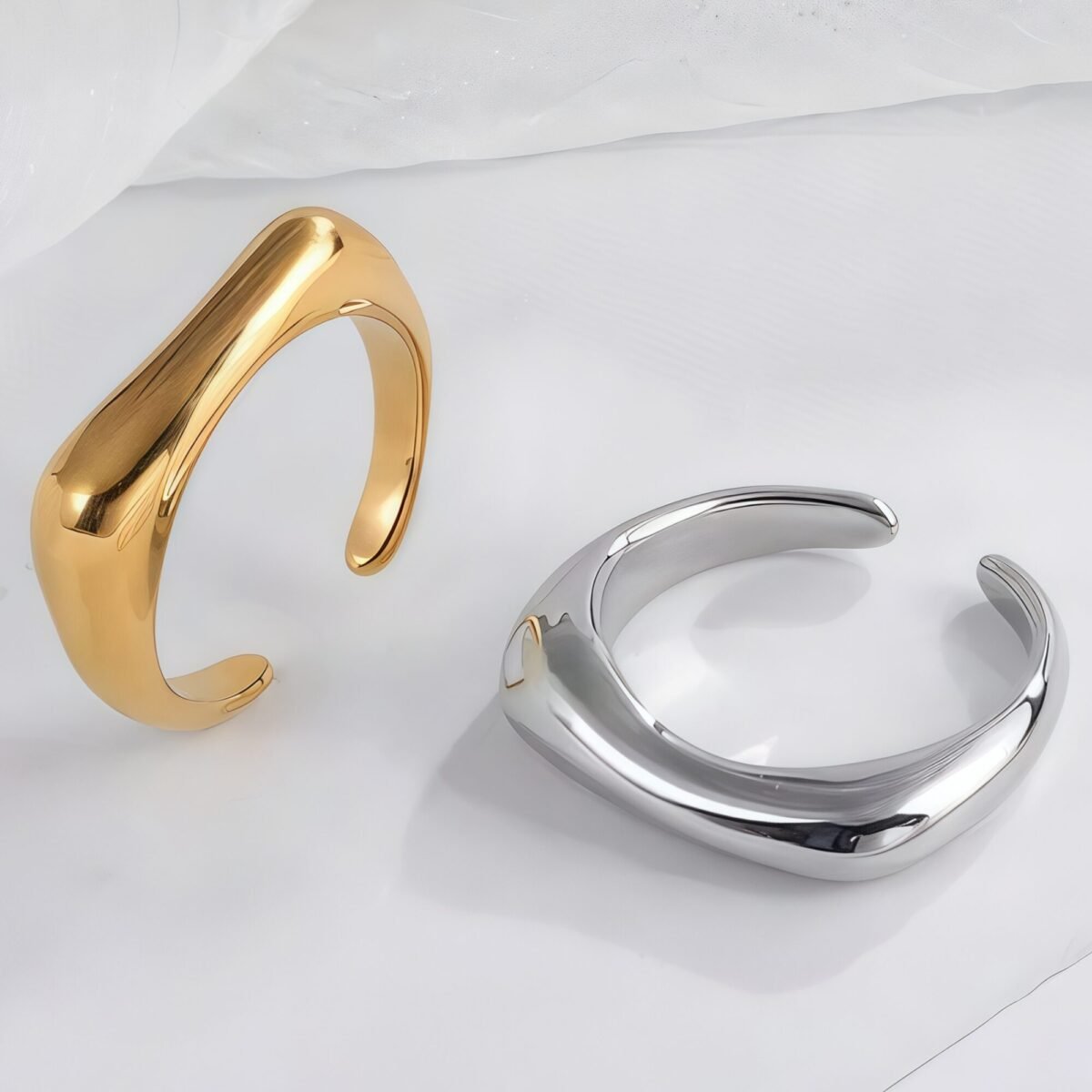 Elegant Simple Stainless Steel Curved Ring Women's Ring | G004076 - Image 1