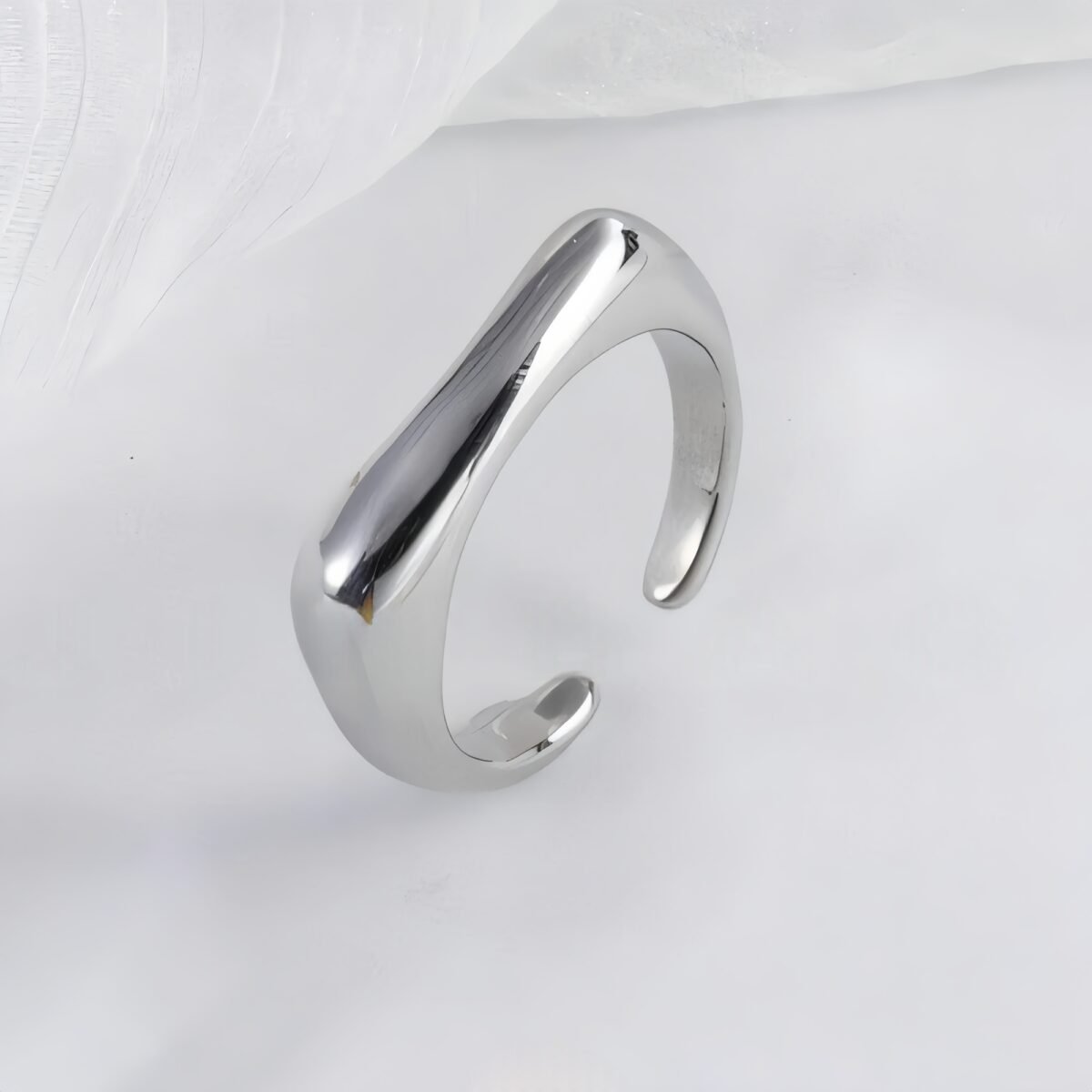 Elegant Simple Stainless Steel Curved Ring Women's Ring | G004076 - Image 4