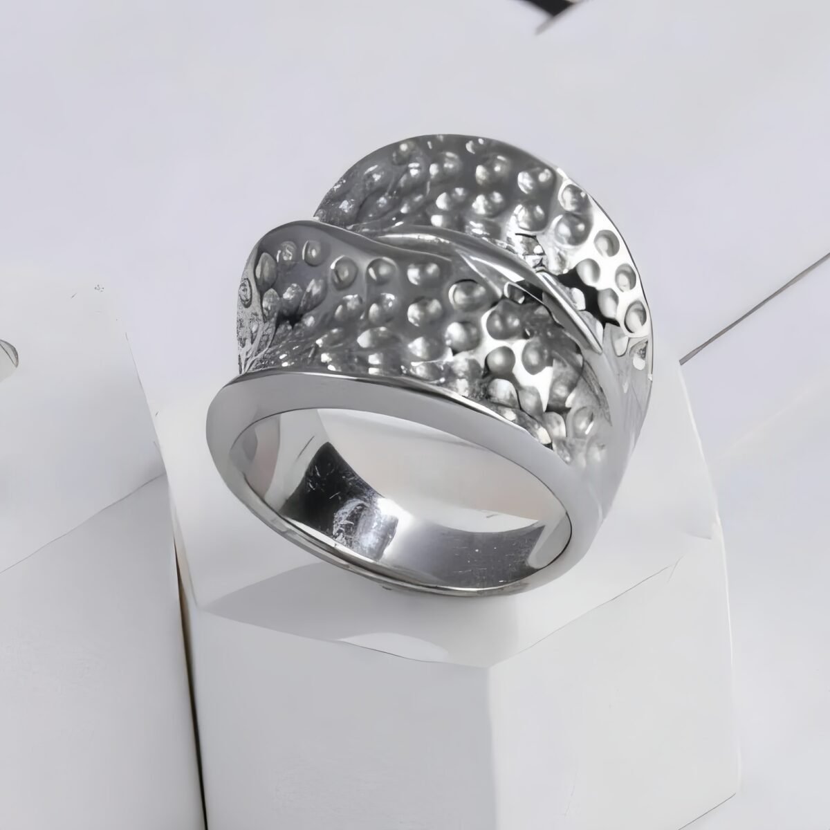 Fashion Creative Textured Stainless Steel Ring Women's Ring | DZ1366 - Image 4