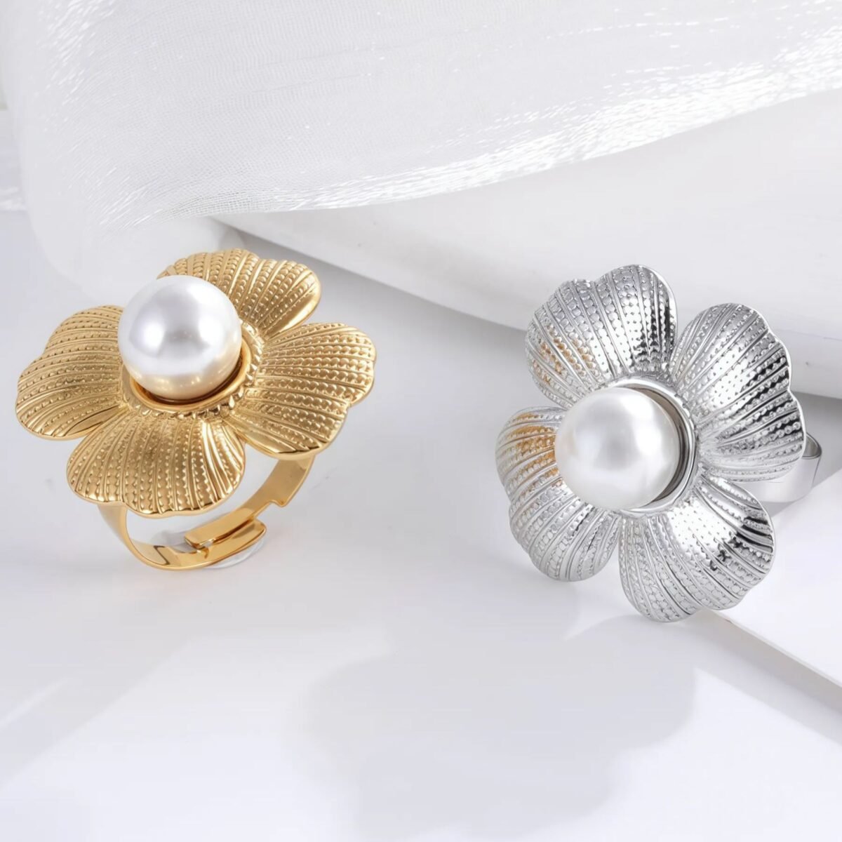 Classic Pearl Inlaid Flower Stainless Steel Women's Waterproof Ring | G005437 - Image 1