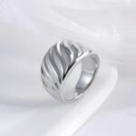 Minimalist Wave Ring Women's Two-Tone Gold & Silver Stainless Steel Ring | G00643 - Image 4