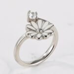 White Chick Chrysanthemum Petals Inlaid With Diamonds Us#4 Ultra-Small Stainless Steel Women's Ring丨K0784 - Image 2