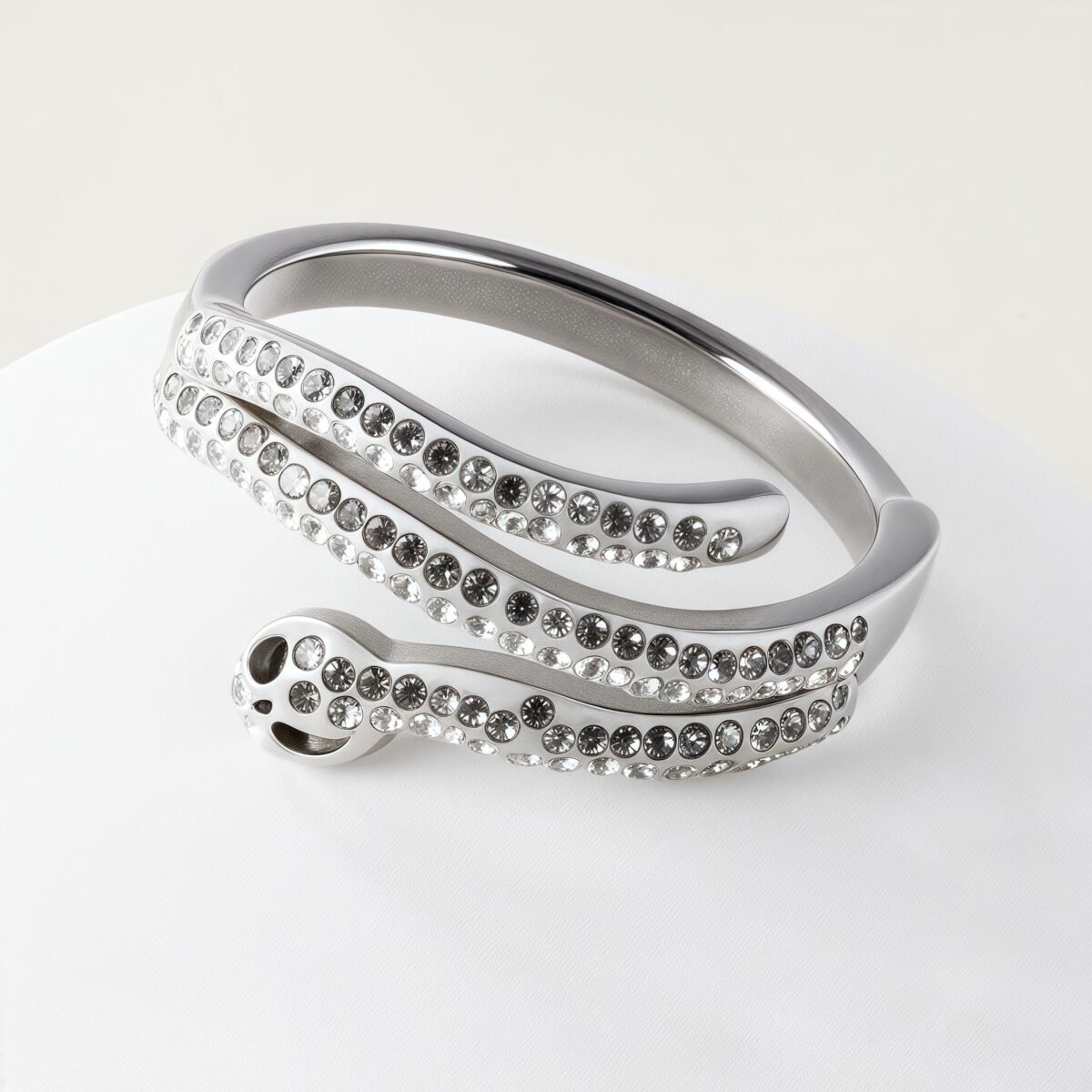 Stylish Diamond-Inlaid Snake-Shaped Silver Stainless Steel Women's Ring丨IBH-47 - Image 2