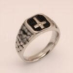 Vintage Cross - Pattern Stainless Steel Ring, Men's Edgy Statement Band | DZ100WQI