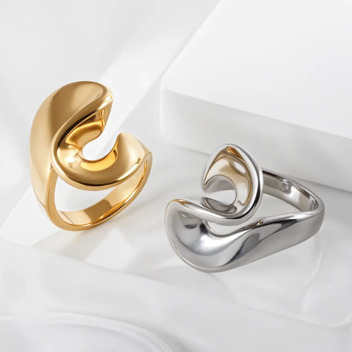 Fashionable Simple Curve Design Stainless Steel Women's Waterproof Ring 丨 DZ1350 - Image 2