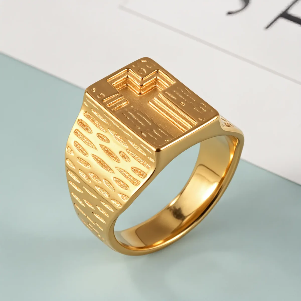24k Gold Plated Cross Stainless Steel Men's Ring丨G002342 - Image 2