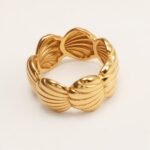 Women's Shell - Shaped Gold Ring, Trendy and Versatile Style | G005032J