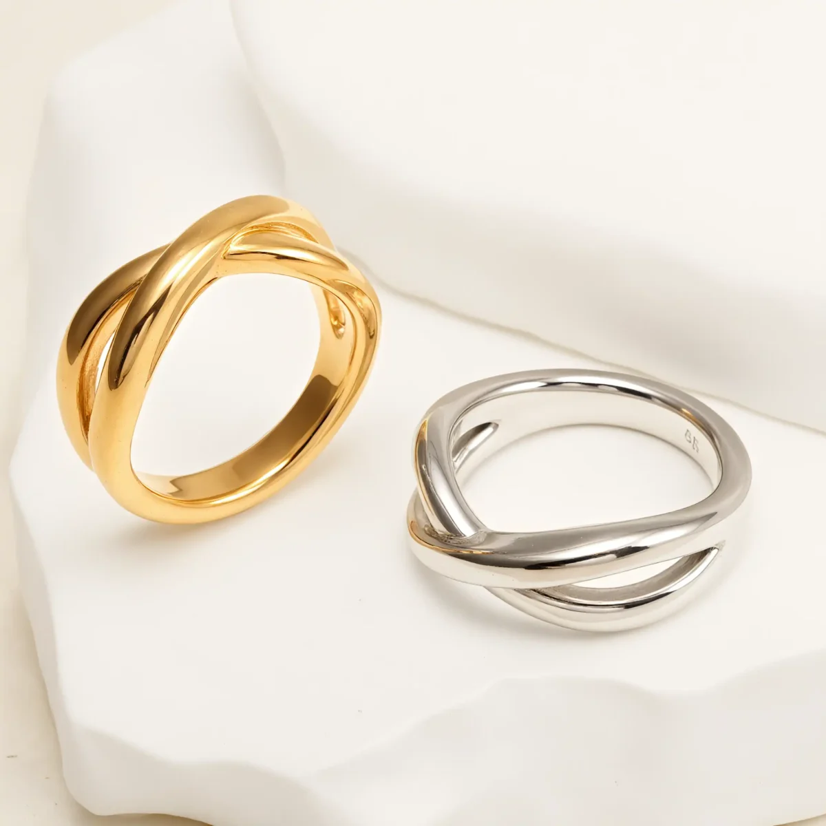 Women's Stainless Steel Interlaced Ring丨PL611 - Image 1