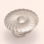 Stylish Women's Gold - and - Silver Spiral - shaped Ring | G005617 - Image 5